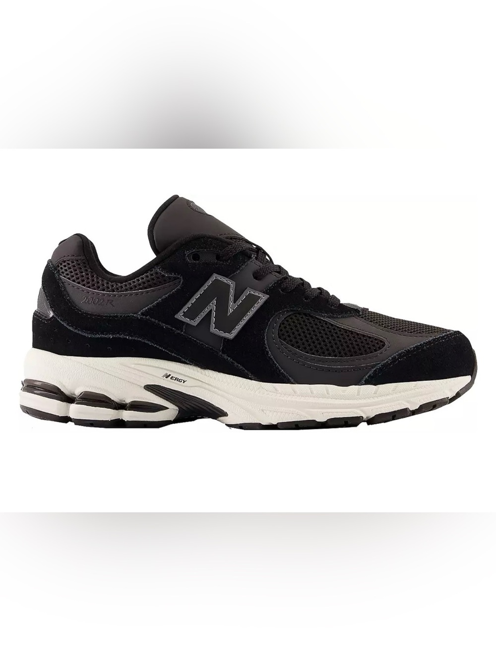 New Balance 2002 Black Sneakers Youth Size 6 Fits Women’s 7.5 GC2002BK